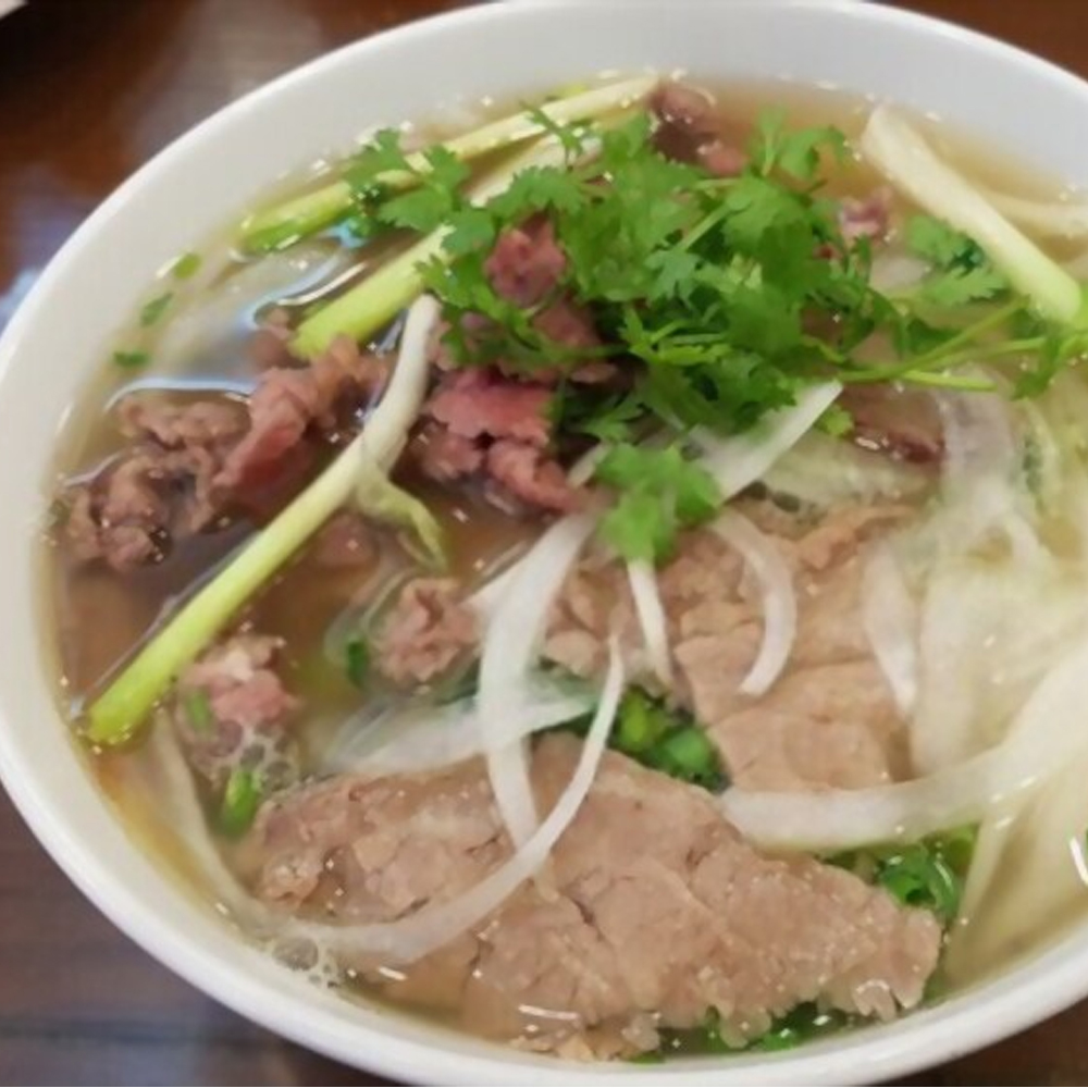 RARE BEEF & FLANK PHO NOODLE